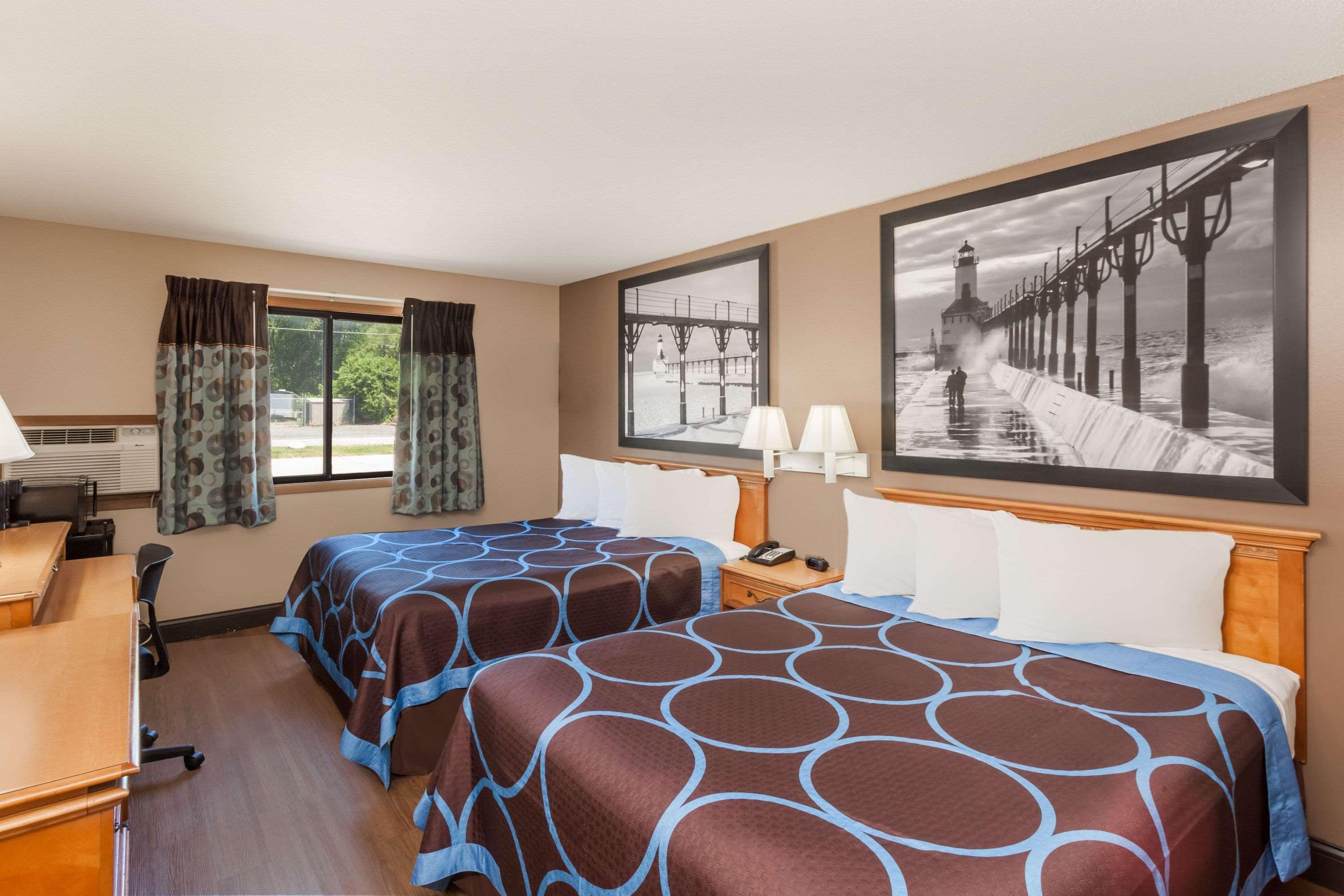 Rodeway Inn Elkhart Εξωτερικό φωτογραφία